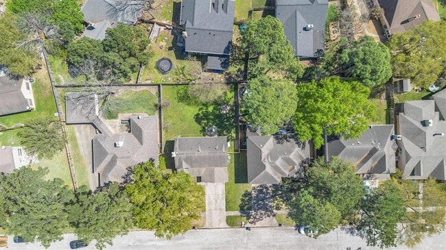 Building Photo - 15614 Lago Villa Dr