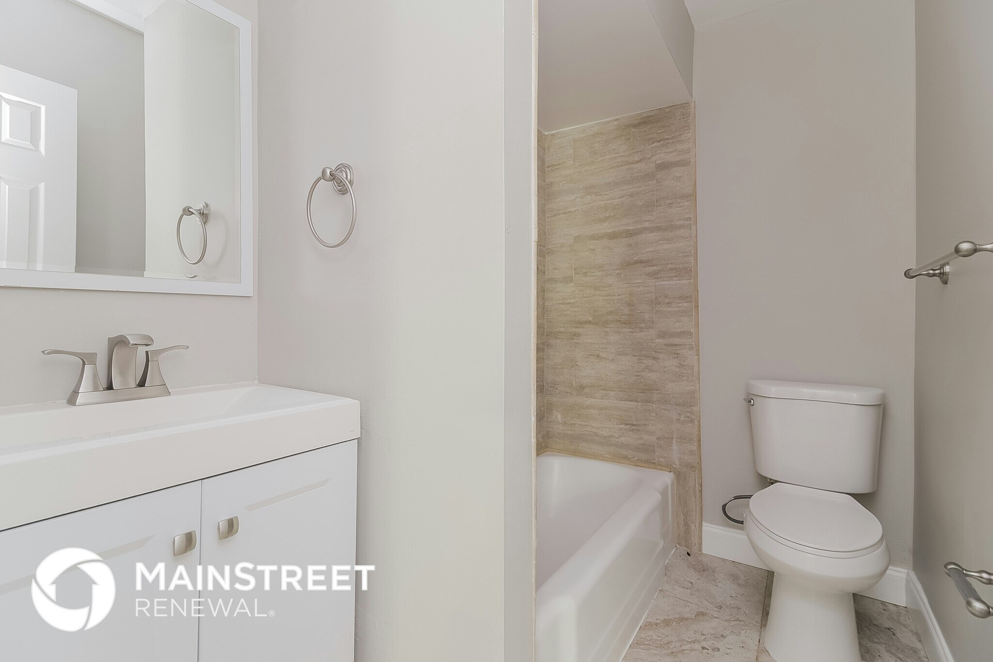 Building Photo - 2121 Camellia Dr