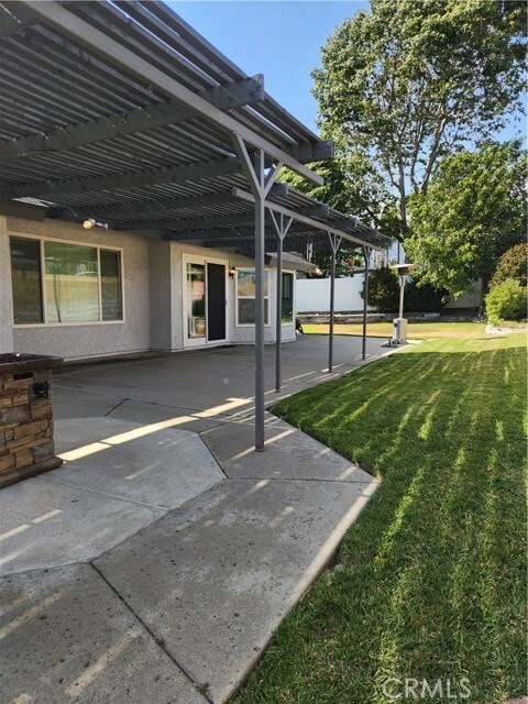 Building Photo - 1736 Fernbrook Ave