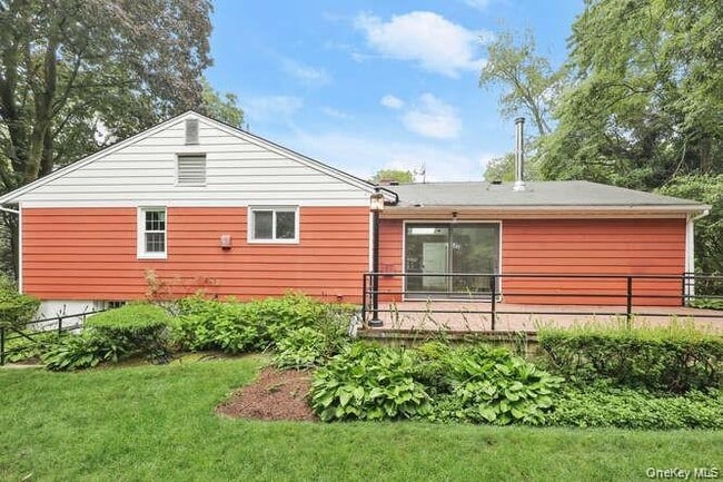 Building Photo - 93 Seton Dr