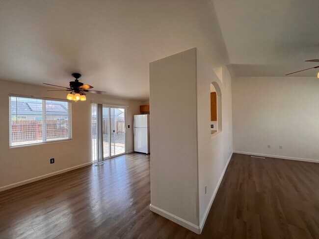 Building Photo - 3-bedroom Fernley home