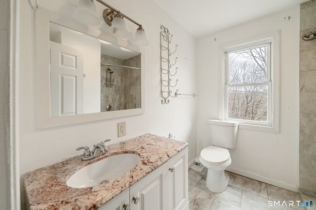 Building Photo - 141 Irving Ave