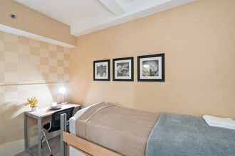 Building Photo - 525-537-537 Lexington Ave