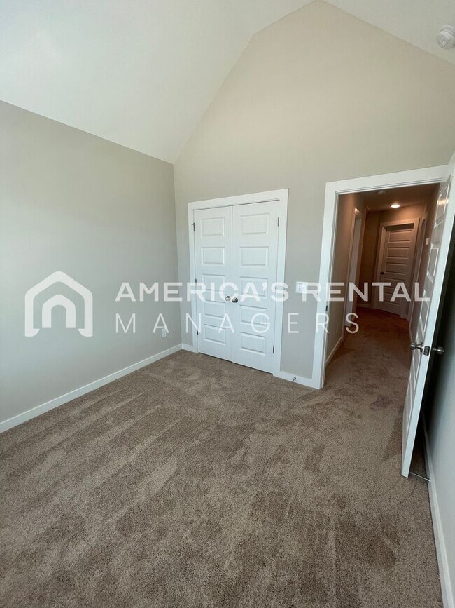 Building Photo - Home for Rent in Cullman, AL!! Available to view NOW!!! Sign a lease by 2/28 to receive HALF OFF ...