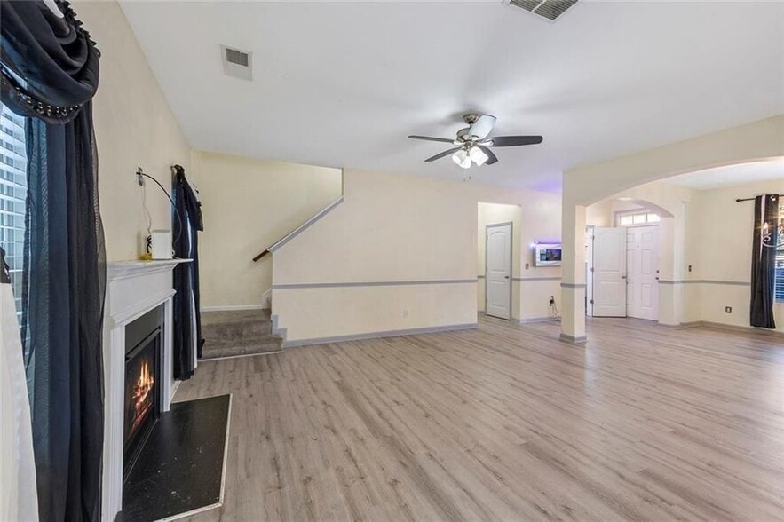 Building Photo - 9776 Ivey Ridge Cir