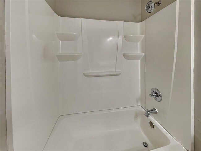 Building Photo - 2205 Oakrill Ct