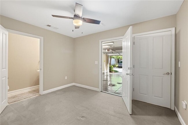 Building Photo - 3662 Ashford Creek View NE