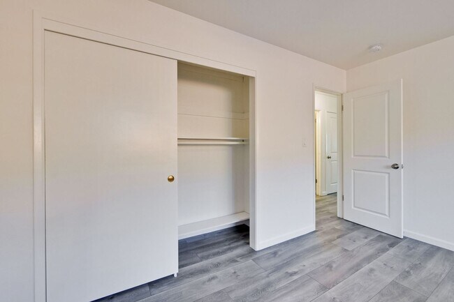 Building Photo - 683 Arbutus Ave