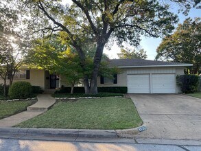 Building Photo - Overton Park home for Lease