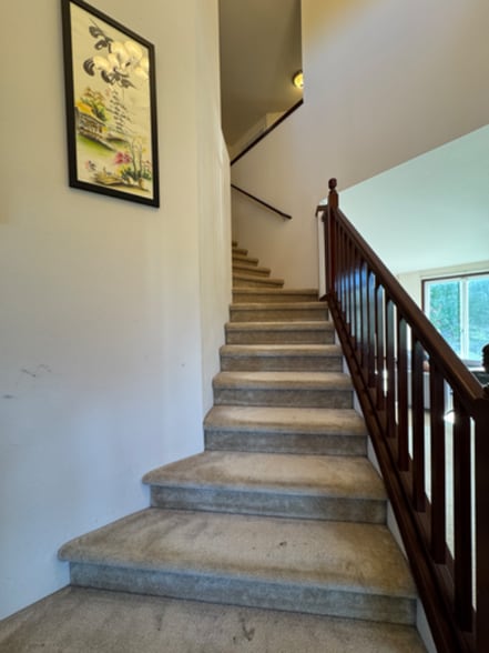 Building Photo - 5624 8th Dr W