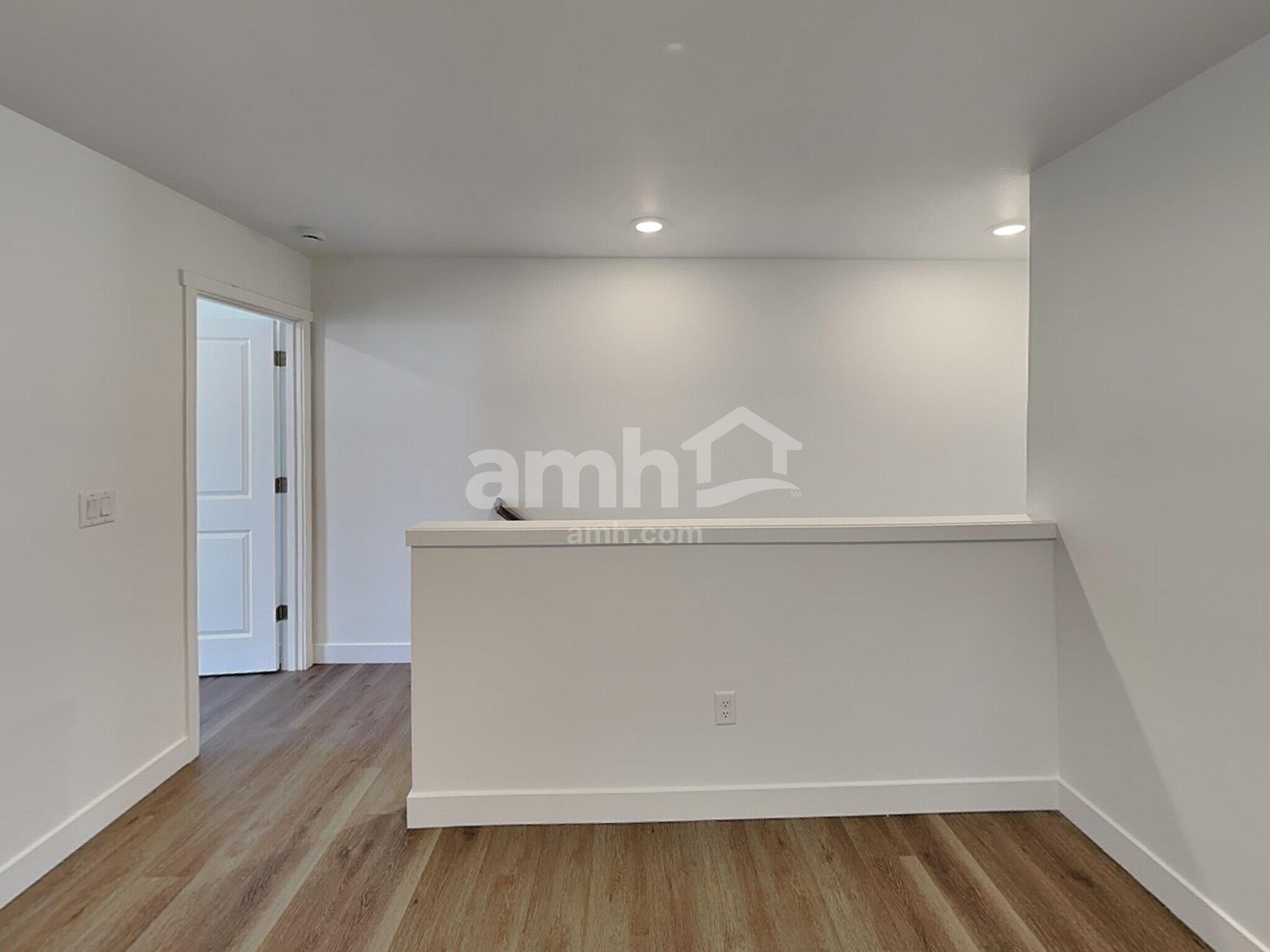 Building Photo - 4727 85th Dr NE