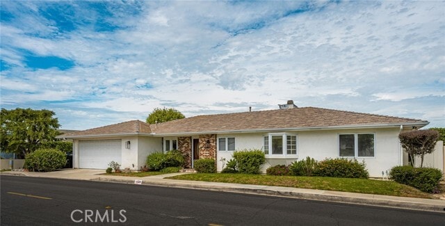 Building Photo - 1545 Skyline Dr