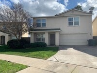 Building Photo - Beautiful 4 Bedroom 3 bath home in Merced!