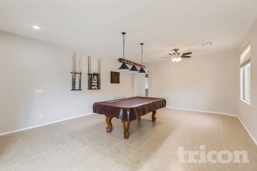 Building Photo - 43633 W Cydnee Dr