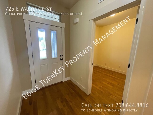 Building Photo - 725 Washakie St E