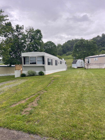Building Photo - 306 Pearl Ln