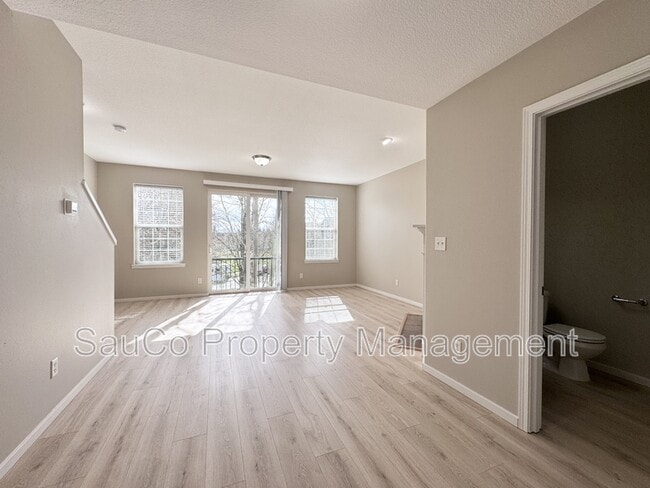 Building Photo - 3491 SE Pepperwood Way