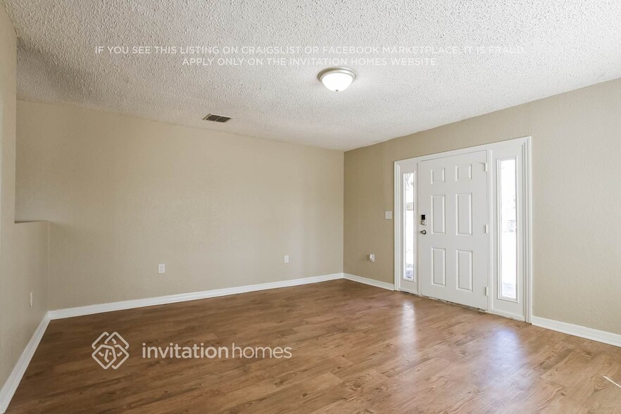 Building Photo - 1333 Pleasantview Dr