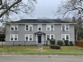 Building Photo - 3076 Nicholson Dr