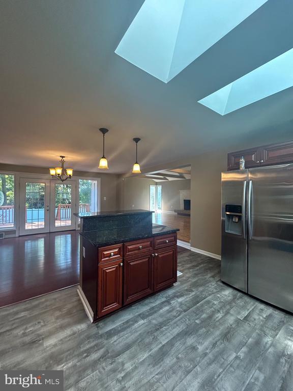 Building Photo - 2560 Betzwood Dr