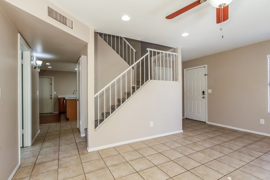 Building Photo - 4729 W Havasupai Dr