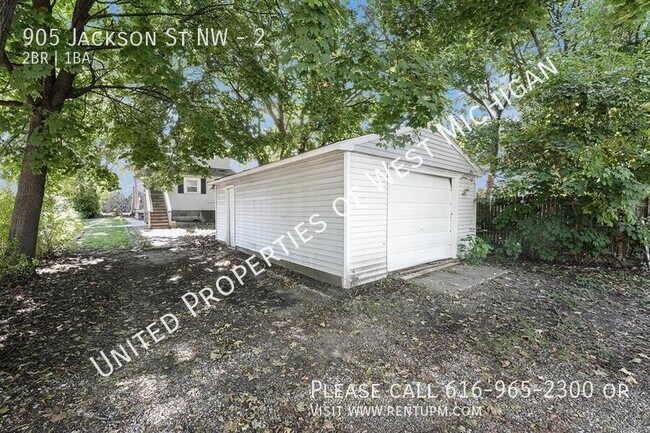 Building Photo - 905 Jackson St NW