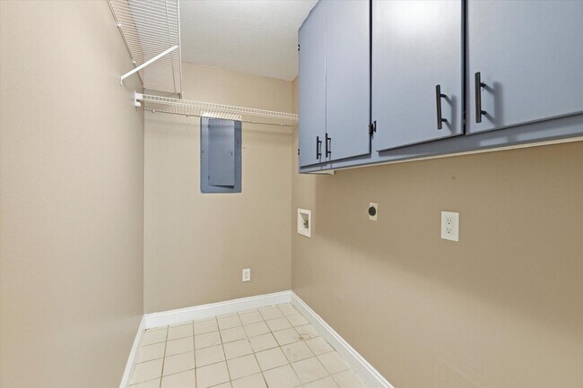 Building Photo - 602 Middlebrooks Cir