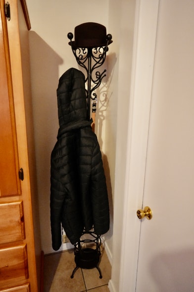 Building Photo - 1866 El Sereno Ave