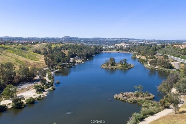 Building Photo - 28921 Via Pasatiempo