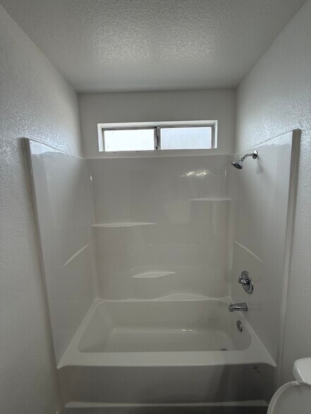 Building Photo - 13965 Smoketree St