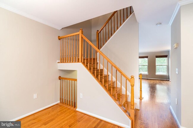 Building Photo - 14670 Seasons Dr