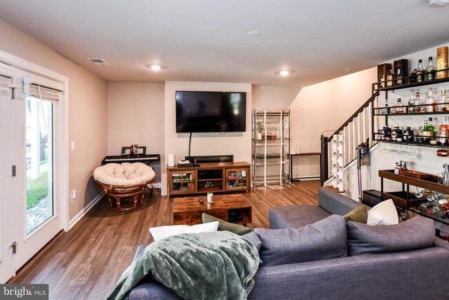 Building Photo - 5692 Stephanie Tessa Way