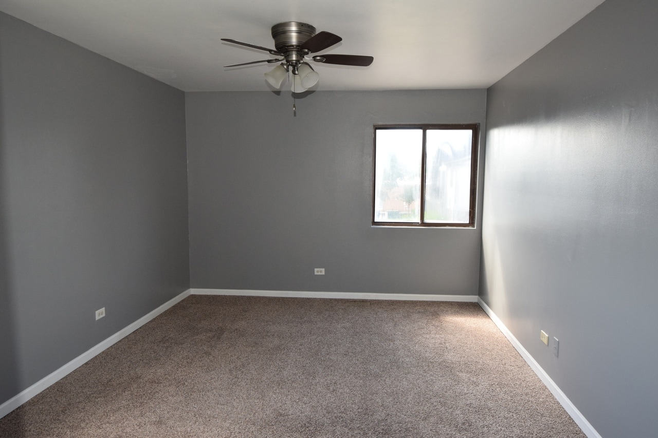 Building Photo - 1259 Inverrary Ln