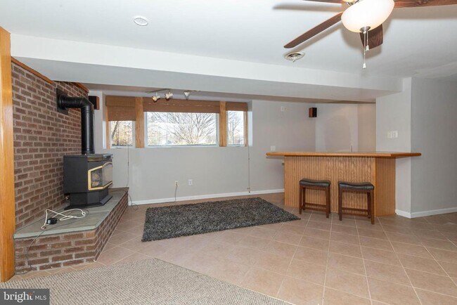 Building Photo - 180 Muirfield Ct