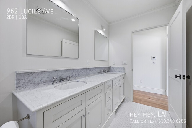 Building Photo - 962 Lucile Ave