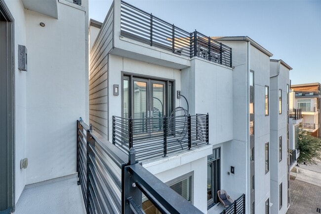 Building Photo - 5521 Kiam St