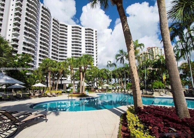 Building Photo - 3300 NE 191st St