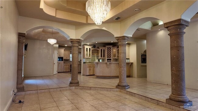 Building Photo - 20 San Rodrigo