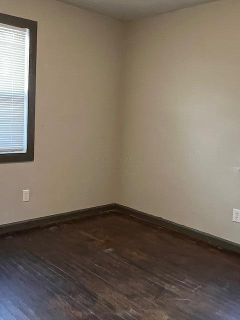 Building Photo - 738 S Weyant Ave