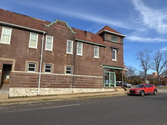 Building Photo - 3557 California Ave