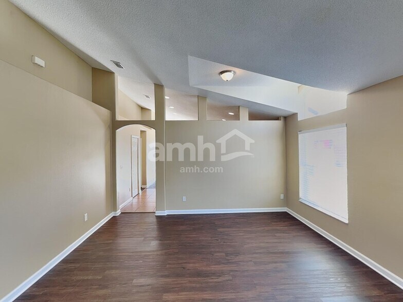 Building Photo - 6673 Bouganvillea Crescent Dr