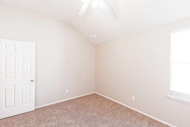 Building Photo - 10129 Placid Dr