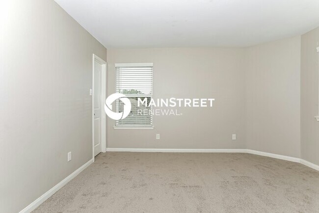 Building Photo - 5 Bedroom Pet-Friendly Home in Magnolia, TX with Main Street Renewal
