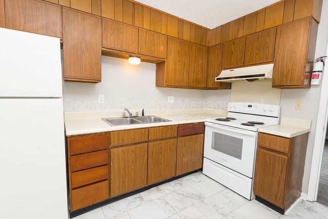 Building Photo - 124 Fawn Dr