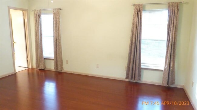 Building Photo - 9402 Towerstone Dr