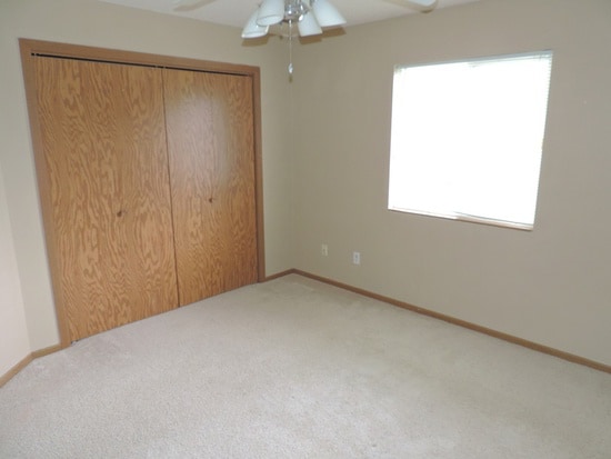 Building Photo - 2448 Rushmore Dr