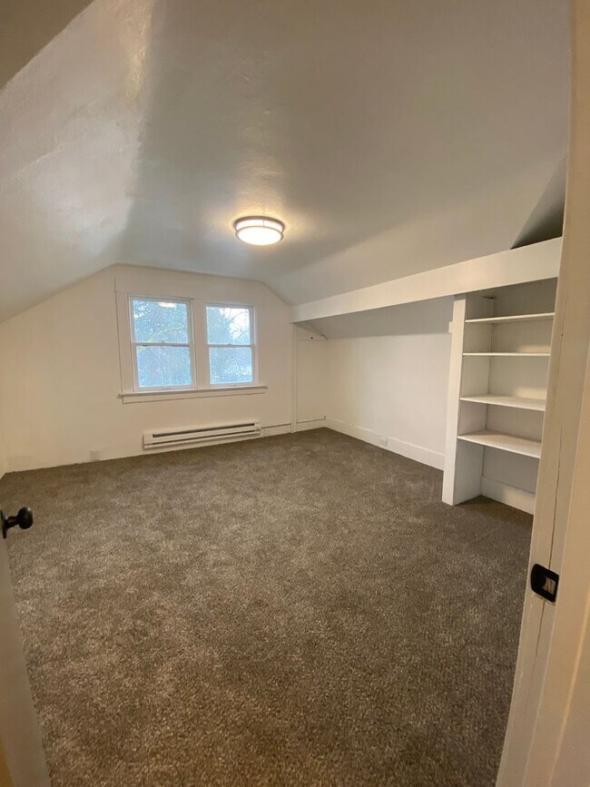 Building Photo - Illinois Duplex