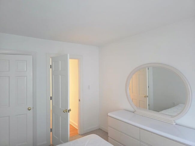 Building Photo - 6541 Broadwater Cir