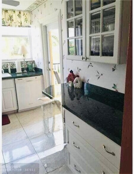 Kitchen to the bacony - 1239 Hillsboro Mile