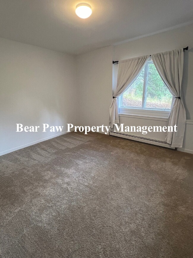 Building Photo - Beautiful Home in Genesee!